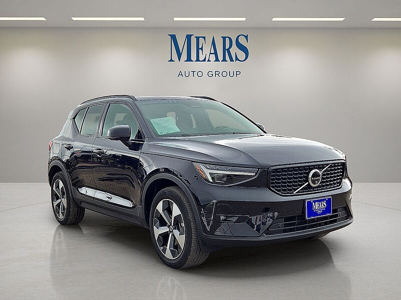 Volvo  XC40 Plus, B5 AWD Gas (mild hybrid), Gasoline, Dark