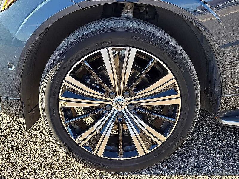 Volvo XC60 Plus, B5 FWD, Mild Hybrid, Bright