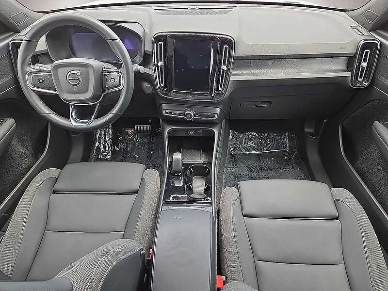 Volvo  C40 Recharge Core, Twin Motor, Electric