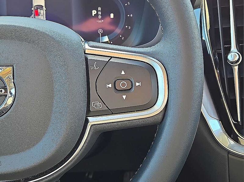 Volvo  S60 Core, B5 FWD Gas (mild hybrid), Gasoline, Dark
