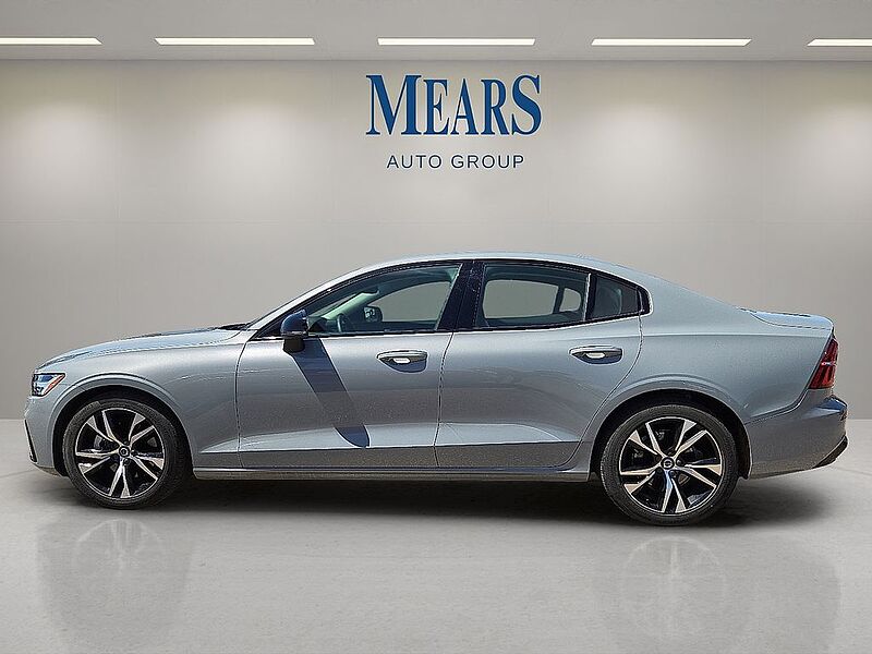 Volvo  S60 Core, B5 FWD Gas (mild hybrid), Gasoline, Dark