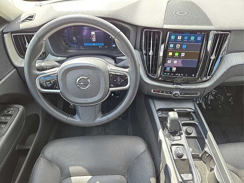 Volvo  XC60 Plus, B5 AWD Gas (mild hybrid), Gasoline, Dark