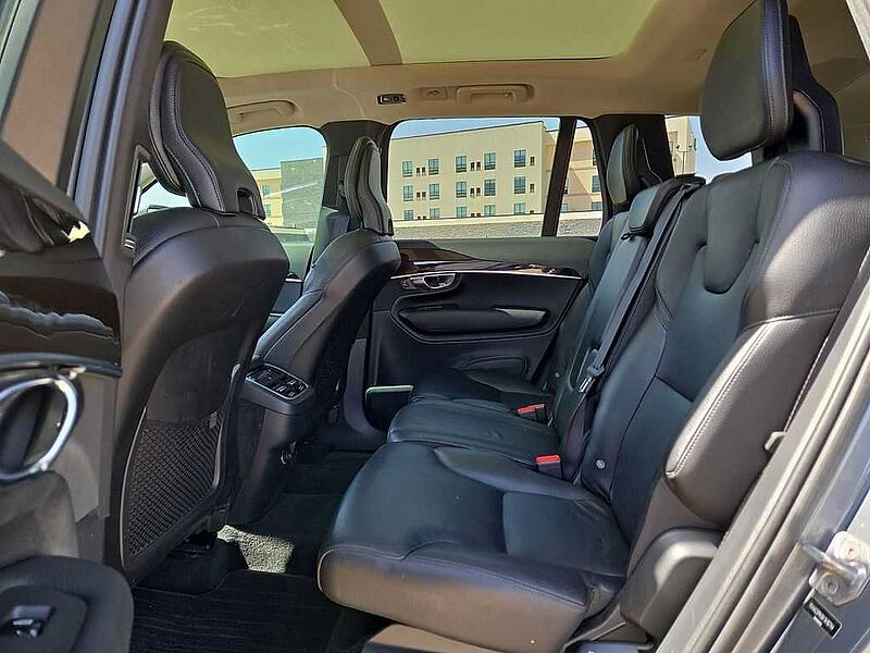 Volvo  XC90 T6 AWD Momentum