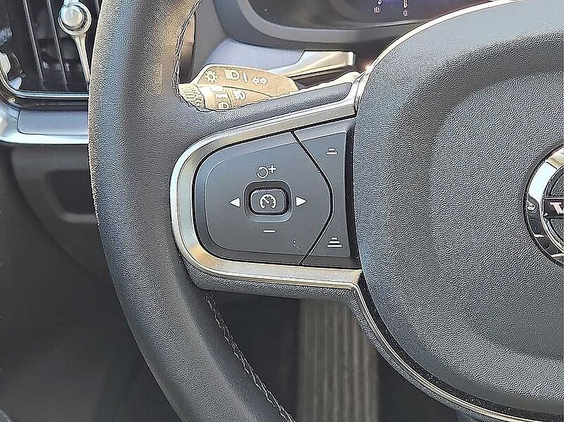 Volvo  S60 Core, B5 FWD Gas (mild hybrid), Gasoline, Dark