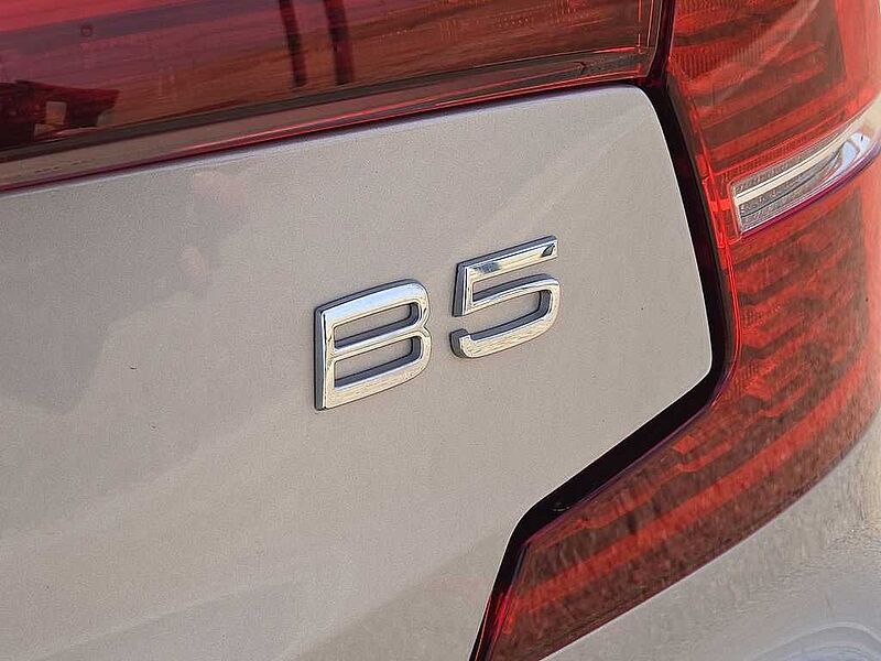 Volvo  S60 Core, B5 FWD Gas (mild hybrid), Gasoline, Dark