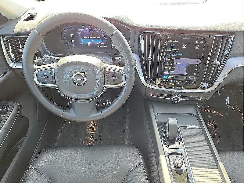 Volvo  S60 Core, B5 FWD Gas (mild hybrid), Gasoline, Dark