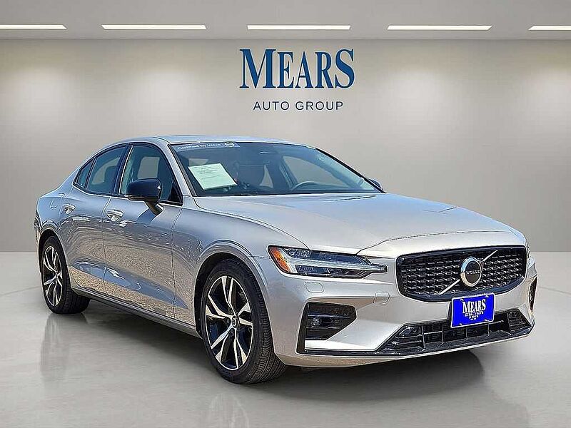 Volvo  S60 Core, B5 FWD Gas (mild hybrid), Gasoline, Dark