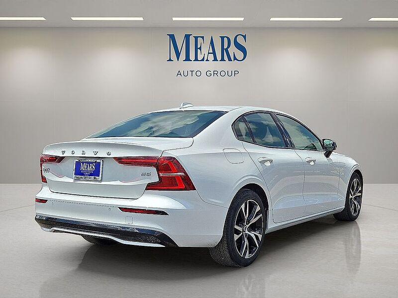 Volvo  S60 Core, B5 FWD Gas (mild hybrid), Gasoline, Dark