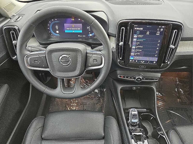 Volvo  XC40 Plus, B5 AWD, Mild Hybrid, Bright