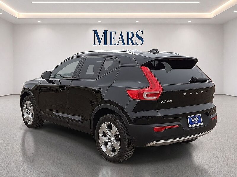 Volvo  XC40 Momentum, T4 FWD