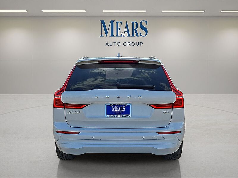 Volvo  XC60 Momentum, B5 FWD