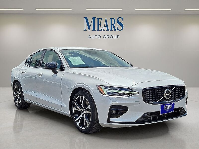 Volvo  S60 Core, B5 FWD Gas (mild hybrid), Gasoline, Dark
