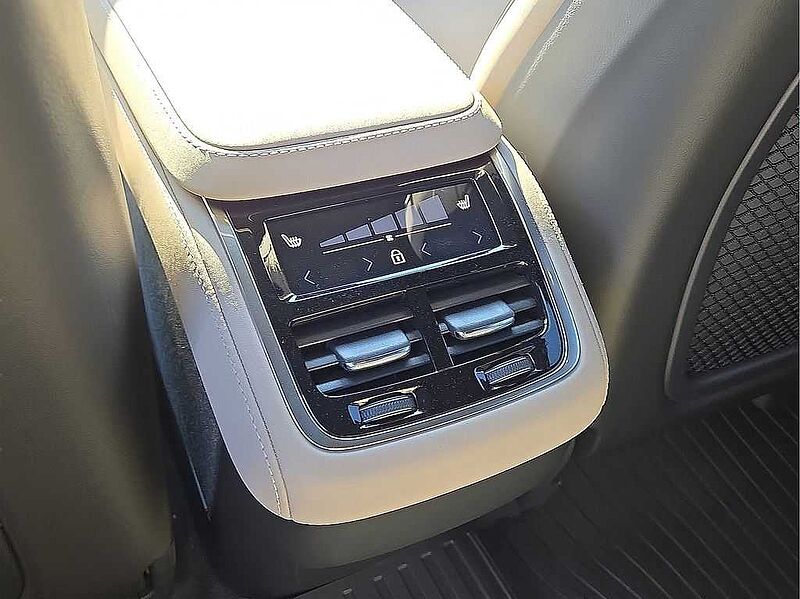 Volvo  XC90 Plus, B6 AWD Gas (mild hybrid), Gasoline, Bright, 7 Seats