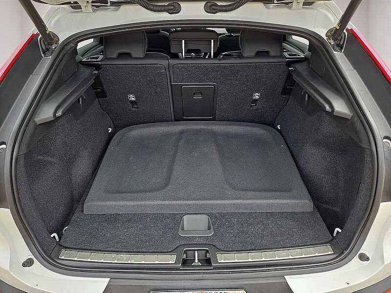 Volvo  C40 Recharge Core, Twin Motor, Electric