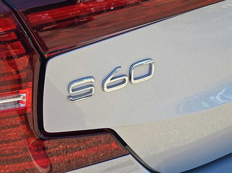 Volvo  S60 Core, B5 FWD Gas (mild hybrid), Gasoline, Dark